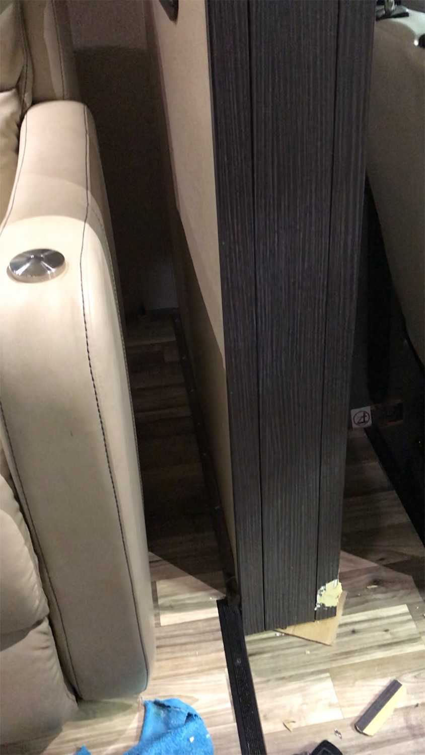 broken-section-divider-03