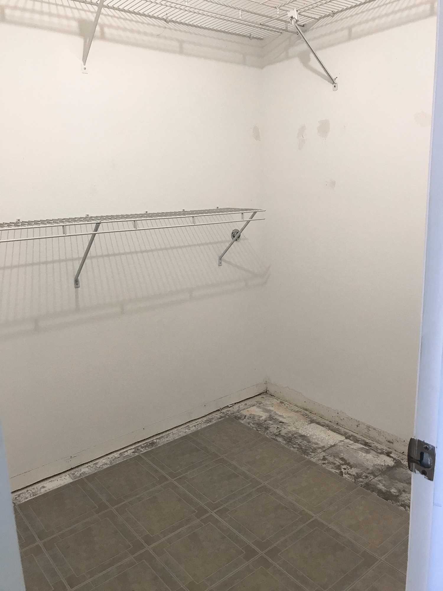 walk-in-closet-renovation-02