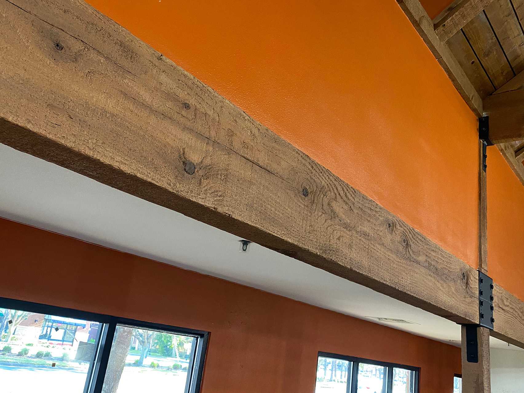 wooden-beams-transformation-10
