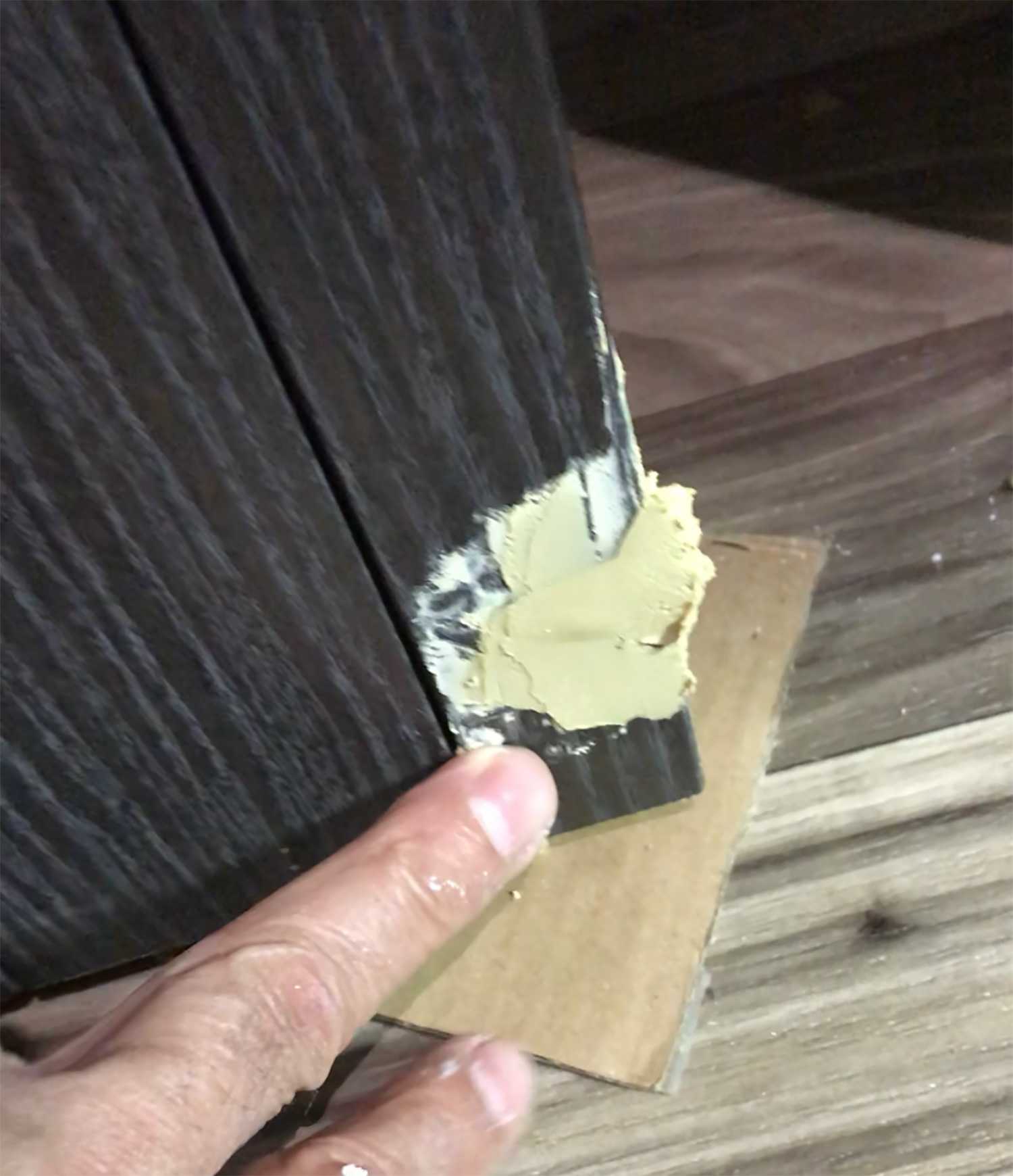 broken-section-divider-02