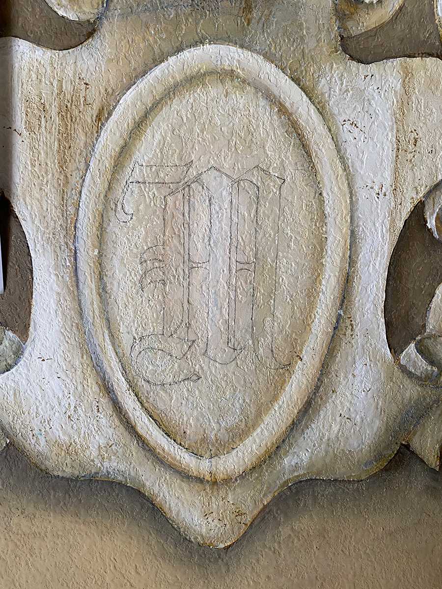 family-crest-update-02